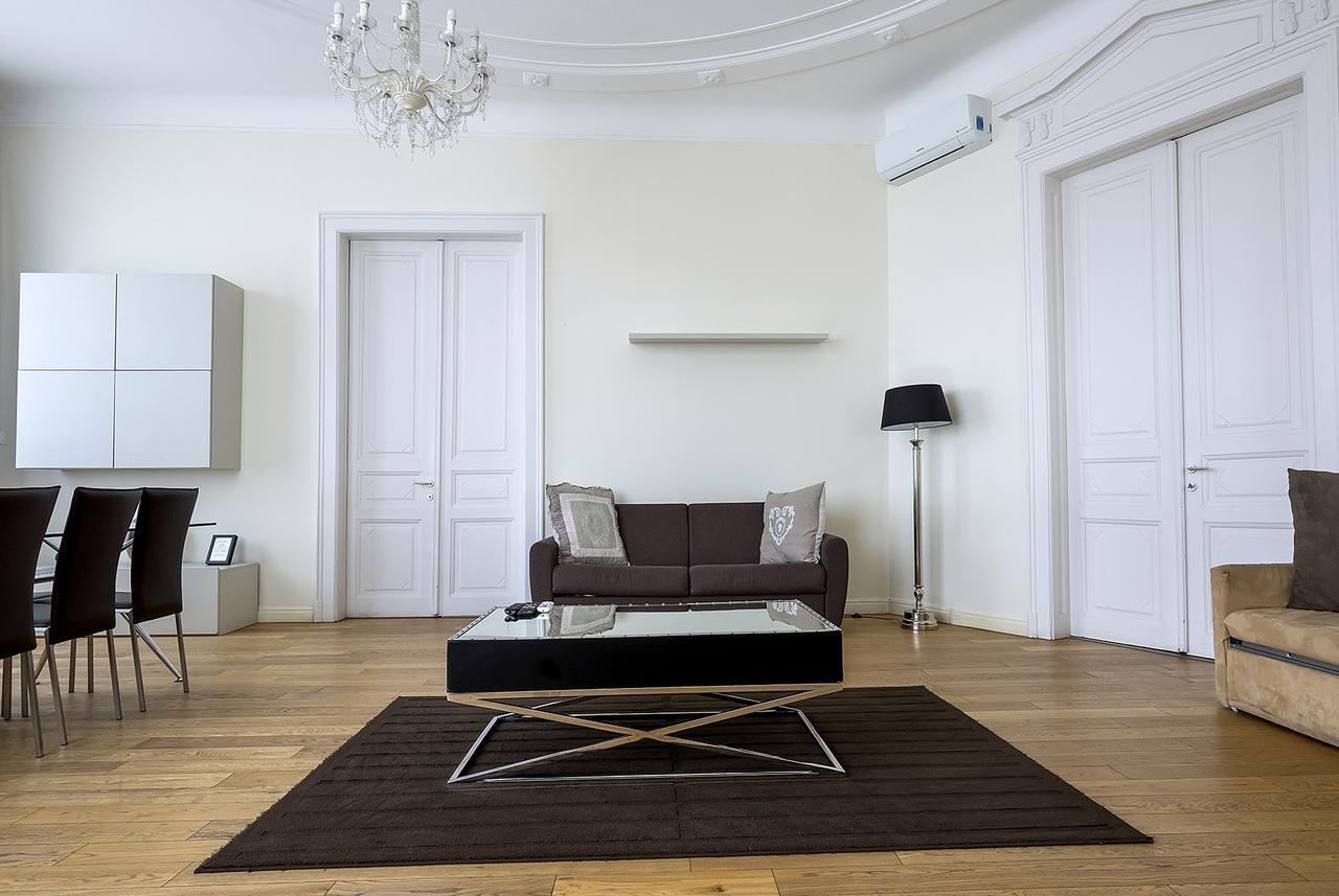 Luxury & Panorama Apartments Budapest Exteriör bild